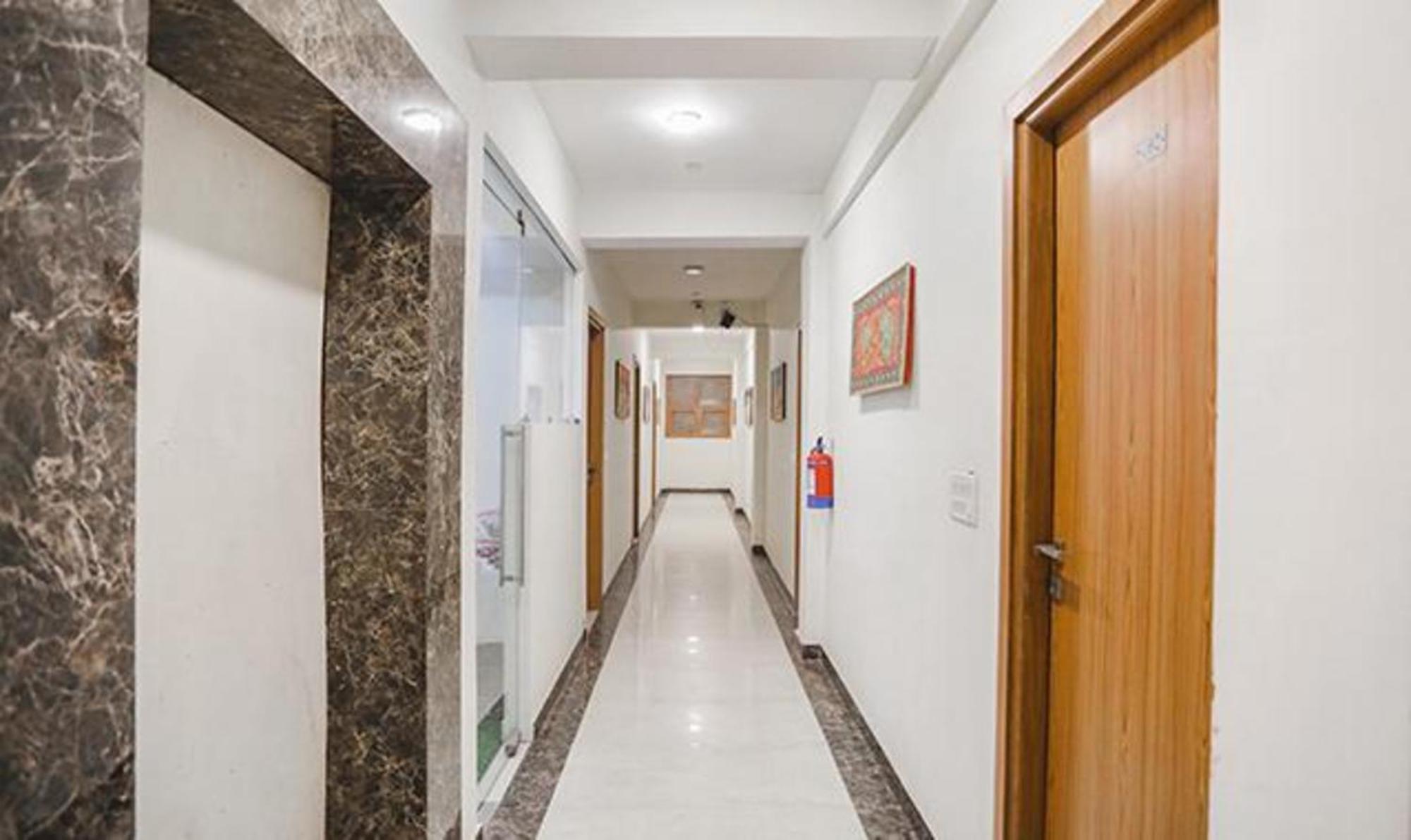 Fabhotel Royal Stay I Greater Noida Esterno foto