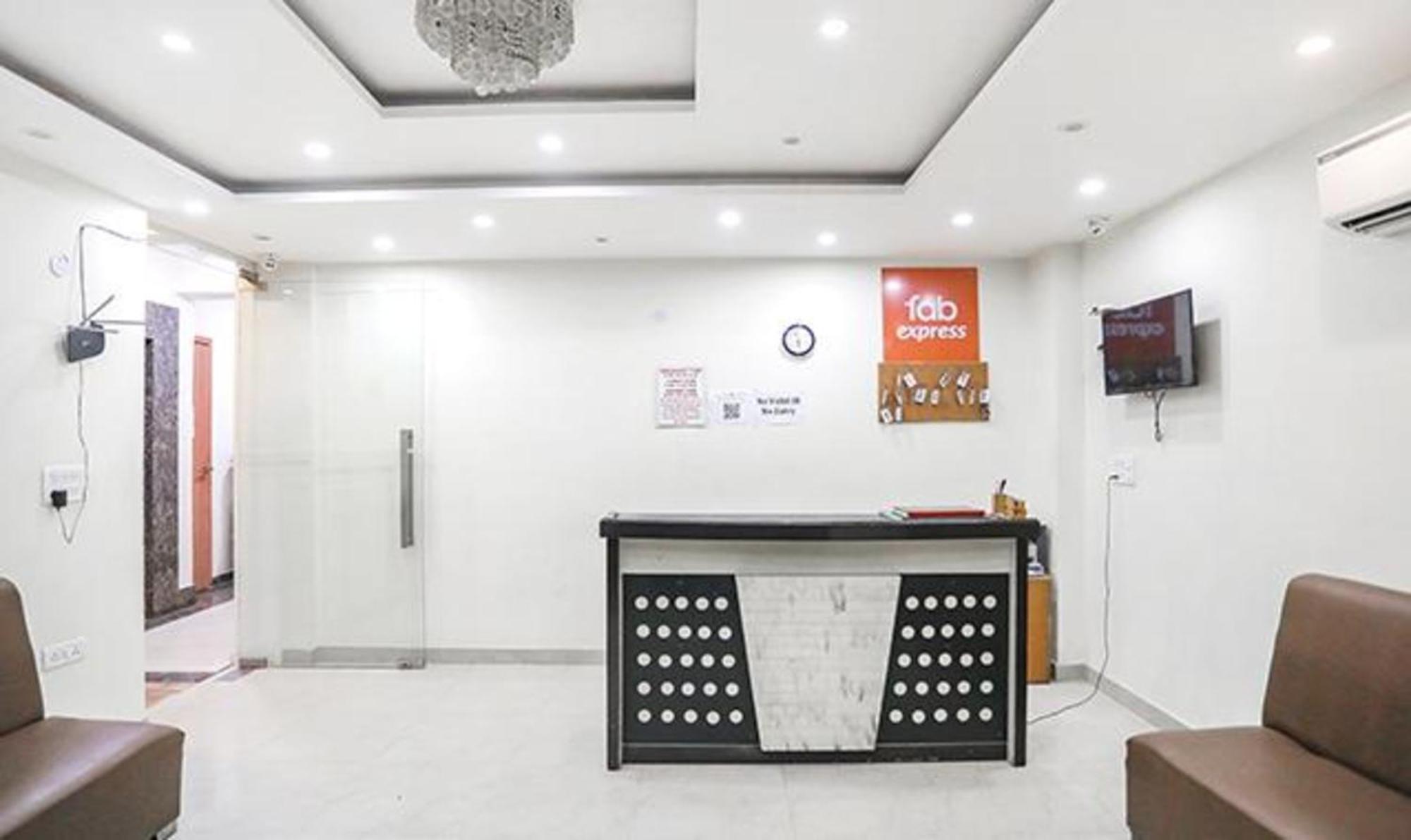 Fabhotel Royal Stay I Greater Noida Esterno foto