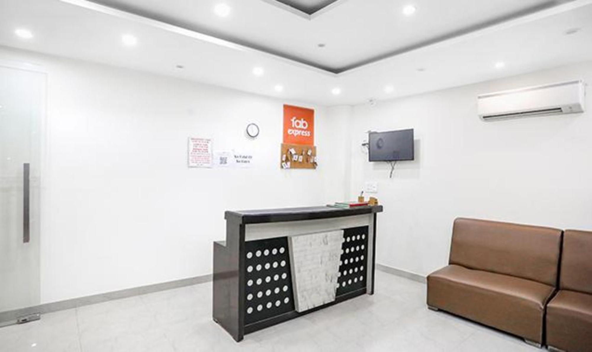 Fabhotel Royal Stay I Greater Noida Esterno foto